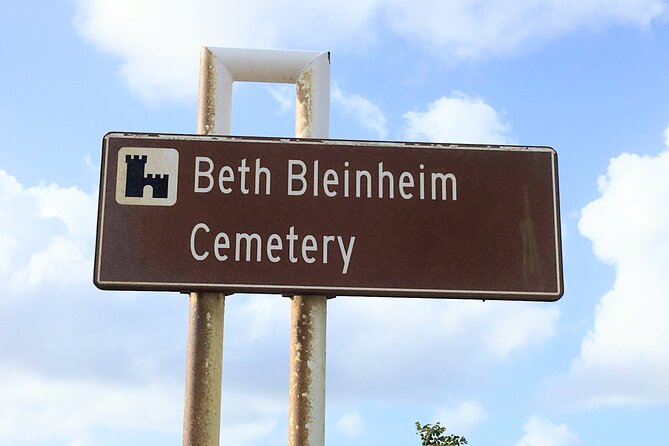 Costumizable Private Jewish Heritage Tour Experience - What the private guide adds
