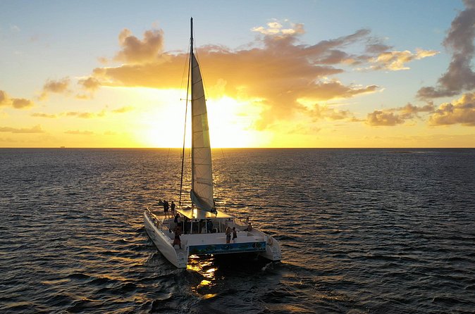 Cruise Sunset Party in Castries - The sunset and the elusive green flash