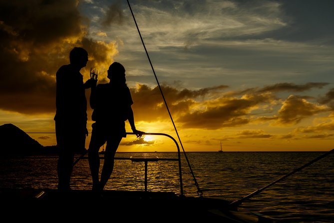 Cruise Sunset Party in Castries - When the quiet sail becomes a party