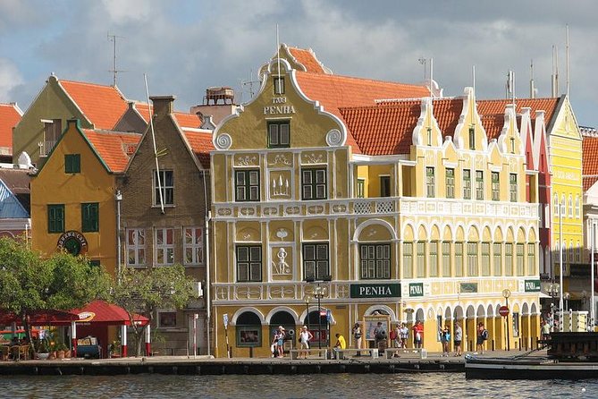 Curacao Complete Island Tour - Mike’s guiding style and the value of local commentary