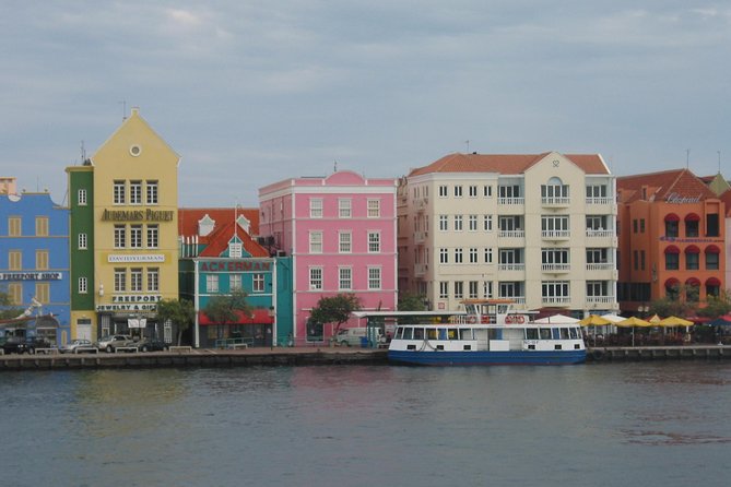 Curacao Complete Island Tour - From Willemstad to the Curaçao Liqueur Distillery