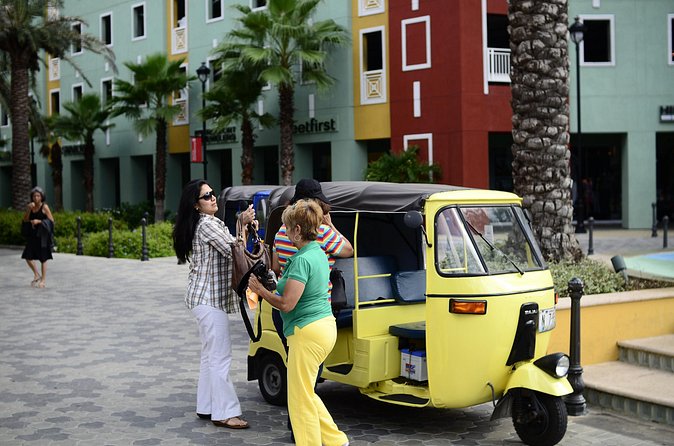 Curacao TukTuk City Tour - Fort Amsterdam and the center of government