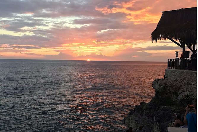 Day Tour Negril Beach & Ricks Cafe - Why a private tour changes the day