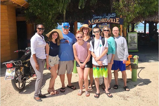 Day Tour Negril Beach & Ricks Cafe - What you pay for at Margaritaville