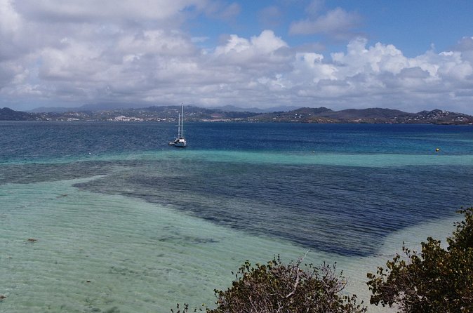 Day trip at sea to the Fonds Blancs Martinique Windward Coast - Why Joséphine’s Bath is Martinique’s signature boat stop