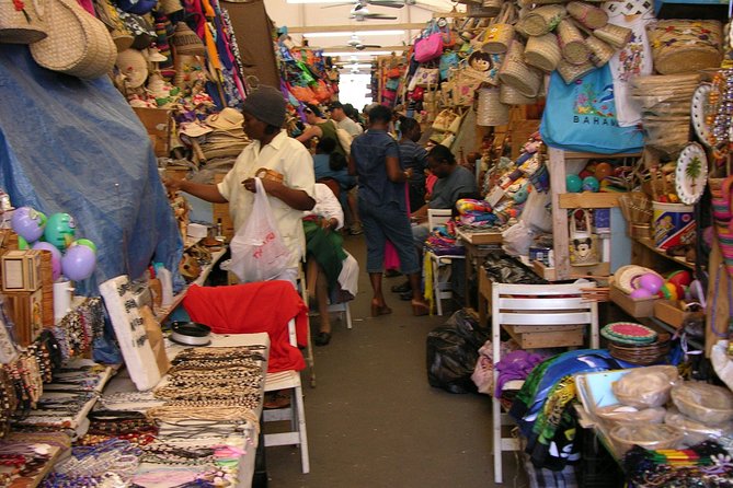 Dilly Dally Walking Tour of Nassau Attractions - Key points at a glance