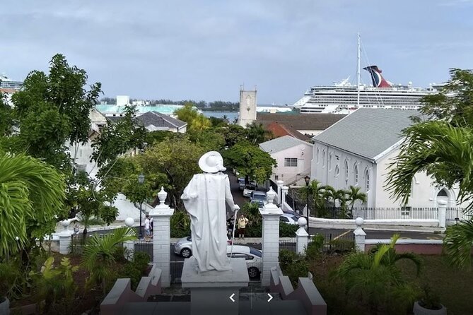 Discover Nassau Sightseeing Tour plus Atlantis Resort Visit - Crossing to Paradise Island and seeing Atlantis
