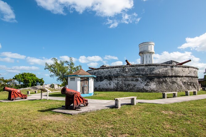 Discover Nassau Sightseeing Tour plus Atlantis Resort Visit - Timing, meeting point, and the coach