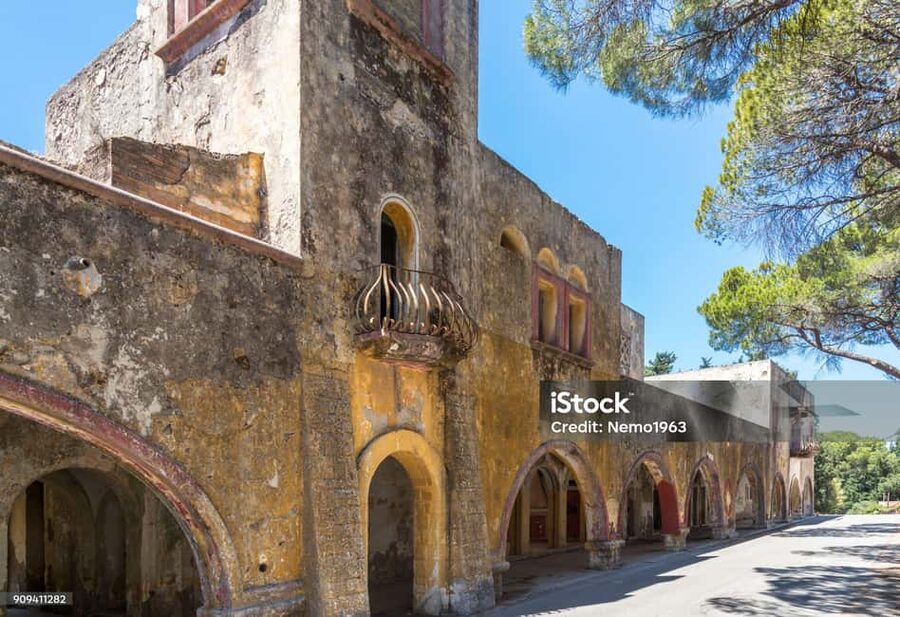 Discover Santo Domingo: A Day Trip from Punta Cana - Plaza de España and Alcázar de Colón