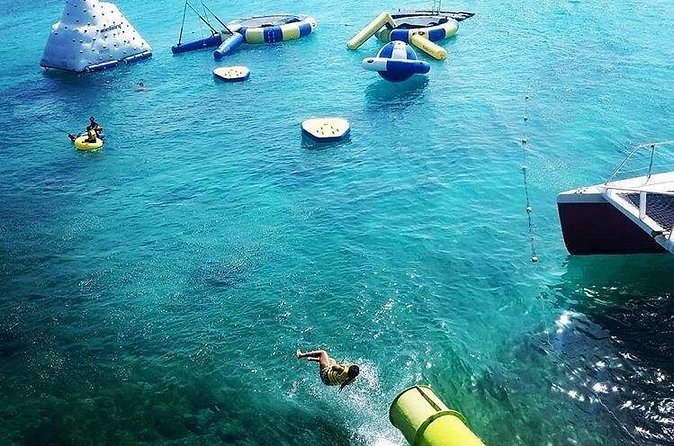 Doctor's Cave Beach, Jimmy Buffett 's Margaritaville and Shopping - Who will enjoy this Montego Bay tour most?