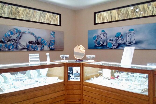 Don Lucas Cigar Factory & Store + Premium Rum Tasting (3 hours) - Group size, timing, and comfort