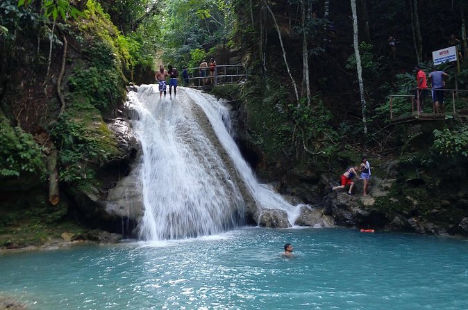 Dunn's River Falls - What the private format really adds