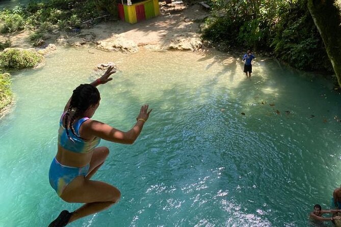 Dunn's River Falls & Blue Hole Combo Tour from Ocho Rios - Physical effort, clothing, and what to pack