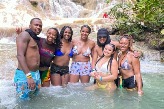 Dunn's River Falls & Blue Hole Tour from Montego Bay - The cruise ship warning deserves attention
