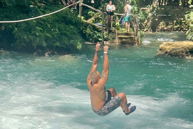 Dunn's River Park & Blue Hole Waterfall Combo from Montego Bay - Dunn’s River Falls: Jamaica’s Famous 960-Foot Climb