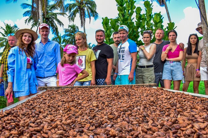 ECO TOUR Playa El Limon (Excursion Multi-activites) - The farm stop and a taste of cacao