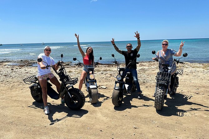 Electric Scooter Island Tour in Aruba (1 or 2-seater) - California Lighthouse: the final viewpoint