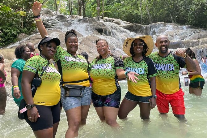 Exhilarating Dunn's River Falls Guided Tour from Ocho Rios hotels - Hotel pickup from Ocho Rios and the ride to the falls