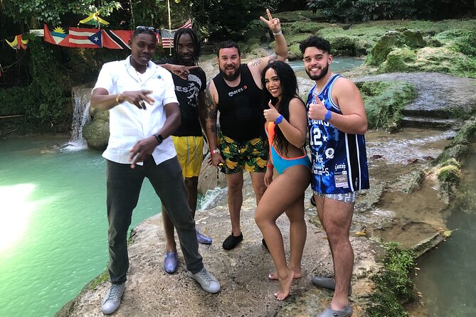 Explore Montego Bay Jamaica to Blue Hole/Secret Falls River Tour - The air-conditioned minivan makes a difference
