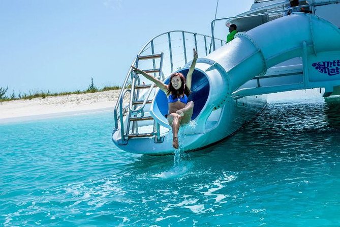Family Catamaran & Snorkeling Cruise Turks & Caicos - Leaving Providenciales for the open coast