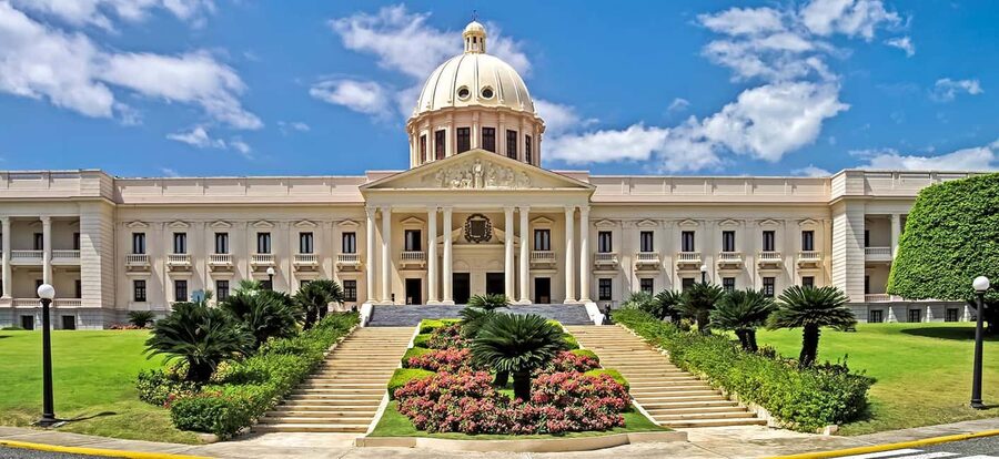From Bavaro: Santo Domingo Colonial City Tour - National Palace and Columbus Lighthouse