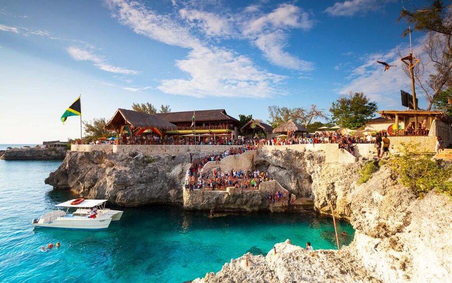 From Montego Bay: Negril Beach & Rick's Cafe Sunset Day Trip - Practical Tips for a Better Day