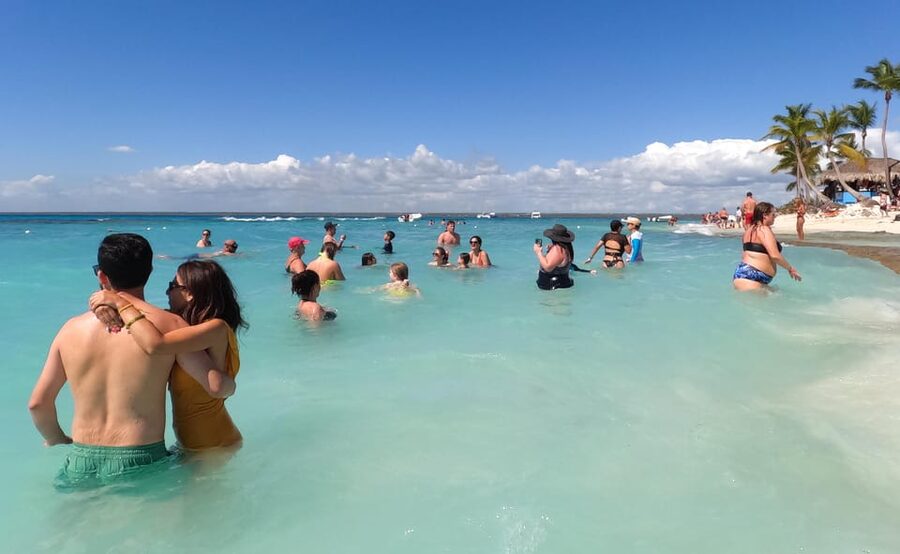 From Punta Cana or Bayahibe: Catalina Island with Snorkeling - The return boat and road transfer