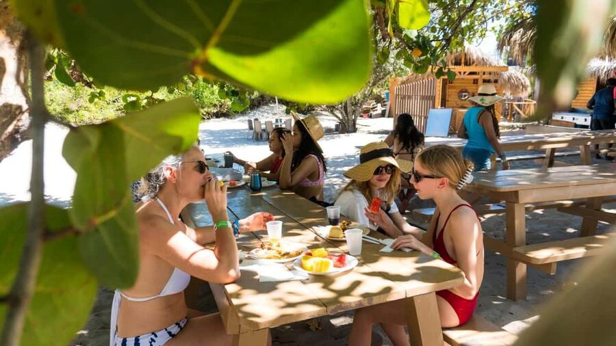 From Punta Cana or Bayahibe: Catalina Island with Snorkeling - Who will enjoy this day most