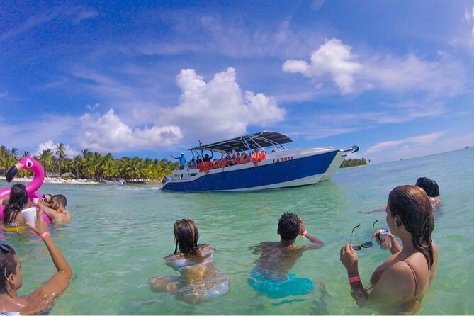 Full-Day Cruise of Isla Saona from Santo Domingo with Lunch - Palmilla Natural Pool and starfish viewing