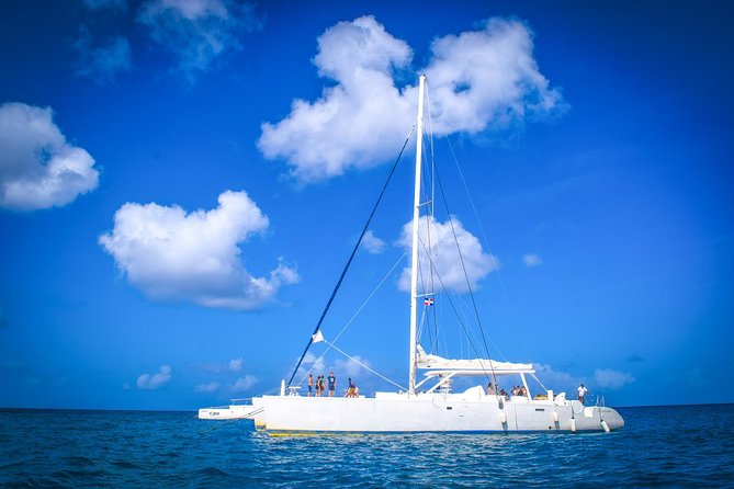 Full-Day Excursion in Saona Island - Guides, language, and the photographer issue
