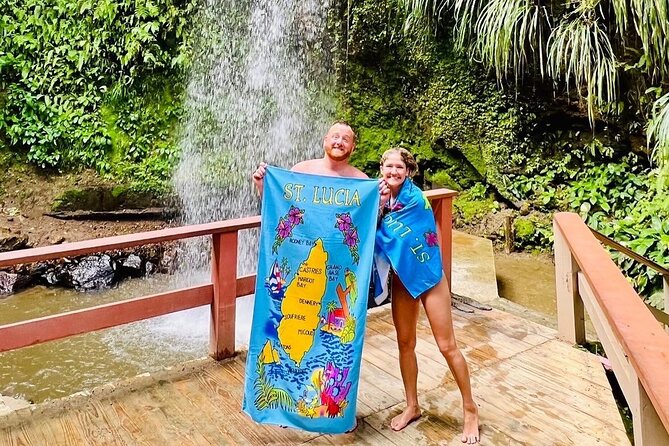 Good Vibes Tours with Dannyboy & Co. – Private Island Experiences - Local food and small stops add character