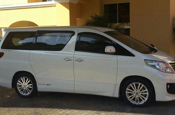 Grand Palladium Lady Hamilton Transfers from Montego Bay Airport - What the drivers add to the experience