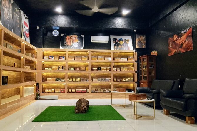 Guided Shopping Tour to WordMart Souvenirs - Round Trip Transport - Is $5 a good value?