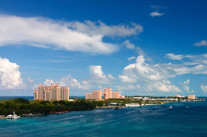 Half-Day Guided Boat Tour of Nassau Harbour and Rose Island - Lunch, drinks, and what the $299 price covers