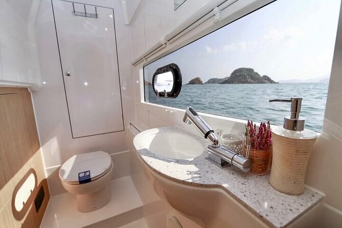 Half Day Luxury Catamaran Turtle Snorkel And Beach - Price and what you receive for $159