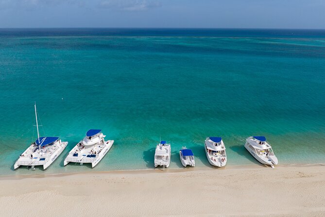 Half Day Private Boat Tour in Caicos Island - Grace Bay, sandbars, and open-water cruising