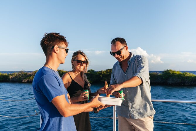Happy Hour Sunset Cruise - What the open bar and snacks are really worth