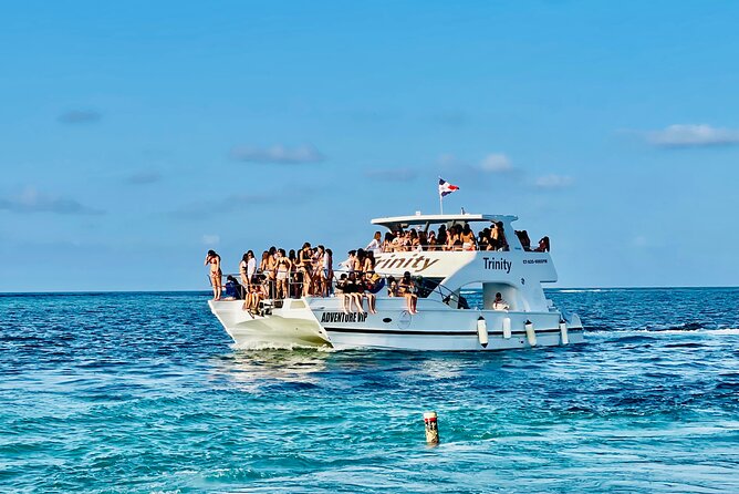 Hip Hop adult only Party Boat with Unlimited drinks& sand-bar - Meeting at Playa Bibijagua at 3 p.m.