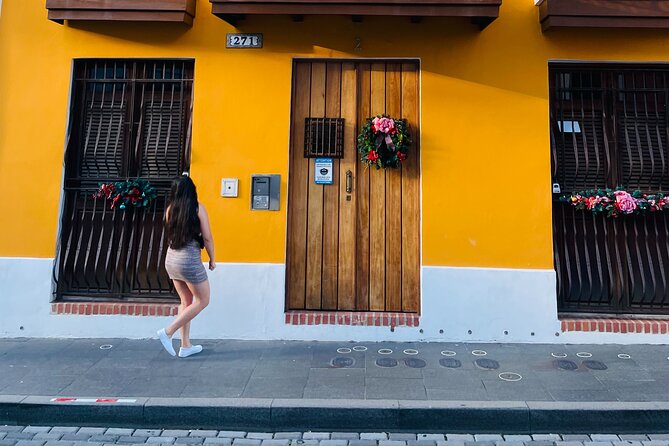 Historic Old San Juan Sunset Walking Tour - Plaza Colón sets up the story