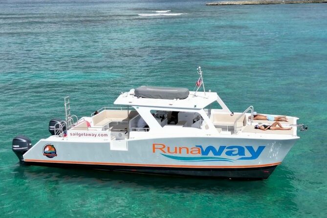 Icacos Double Dip Power Catamaran Snorkel & Beach Tour - The ride through the Cordillera Cays Nature Reserve