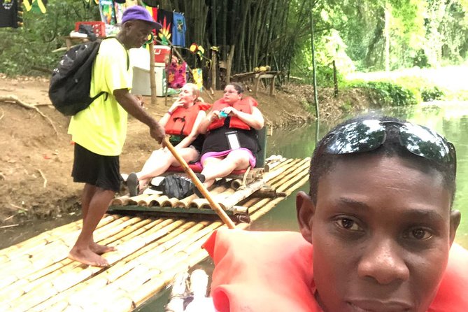 Jamaica Martha Brae Bamboo Rafting with Bus Transportation - What you can buy along the river