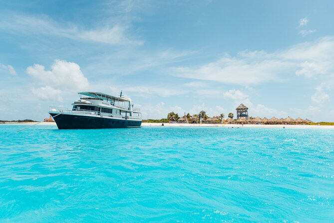 Klein Curaçao Full Day Boat Trip - The Mermaid beach house and facilities