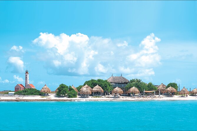 Klein Curacao Superyacht and Beach house - Snorkeling in the clear water