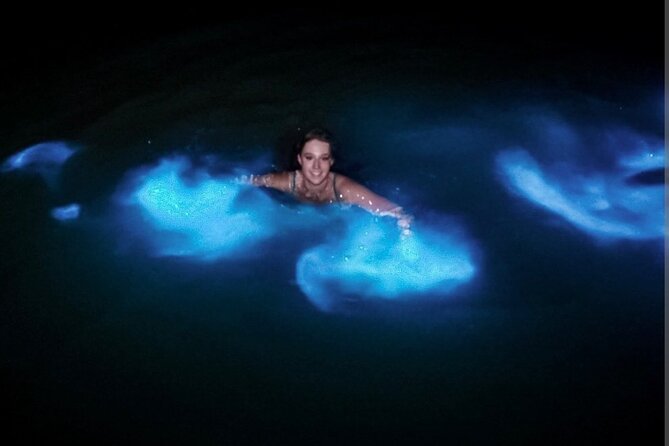 Luminous lagoon Dark night Tour from Ocho Rios and Runaway Bay Hotels - Why the lagoon glows after sunset