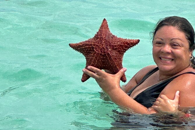 Luxury Catamaran Cruise: Sip, Sail, Snorkel, and Swim with Pigs! - A full Bahamian day from Paradise Island