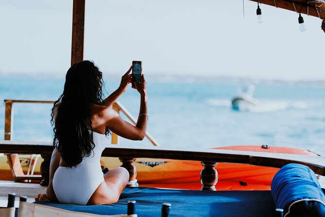 Luxury Lagoon Cruise with Onboard Chef and Signature Cocktails - Open-bar drinks and the return sail