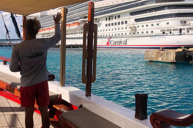 Luxury snorkel trip on a spacious wooden schooner and local lunch - The reef stop, equipment, and water time