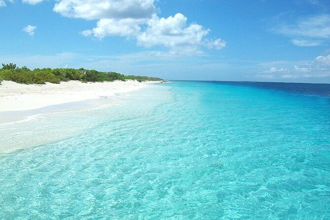 Marine Park - Private Boat charter with LOCAL Captain/ Guide - Tubing, floating, and the fun between stops
