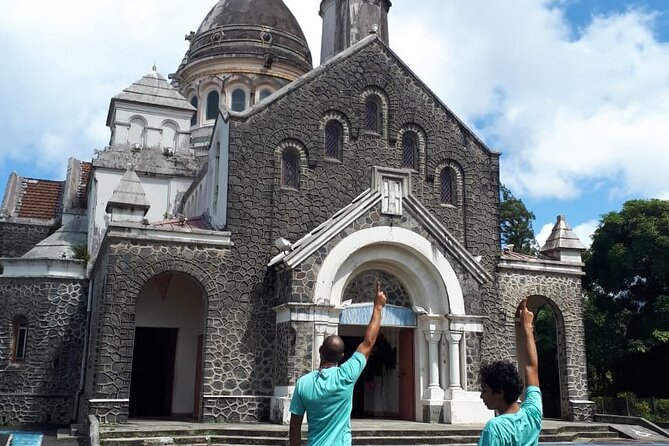 Martinique flavors in the rainforest and St Pierre - Pile et Face - The short walk to Fonds Saint Denis waterfall