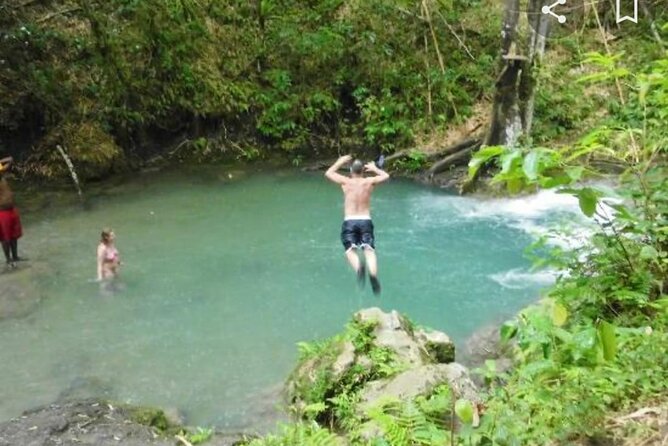 Mayfield Falls Tour with Lunch, drink, Entry & Transp(Original) - Five waterfalls, 21 pools, and underwater caves